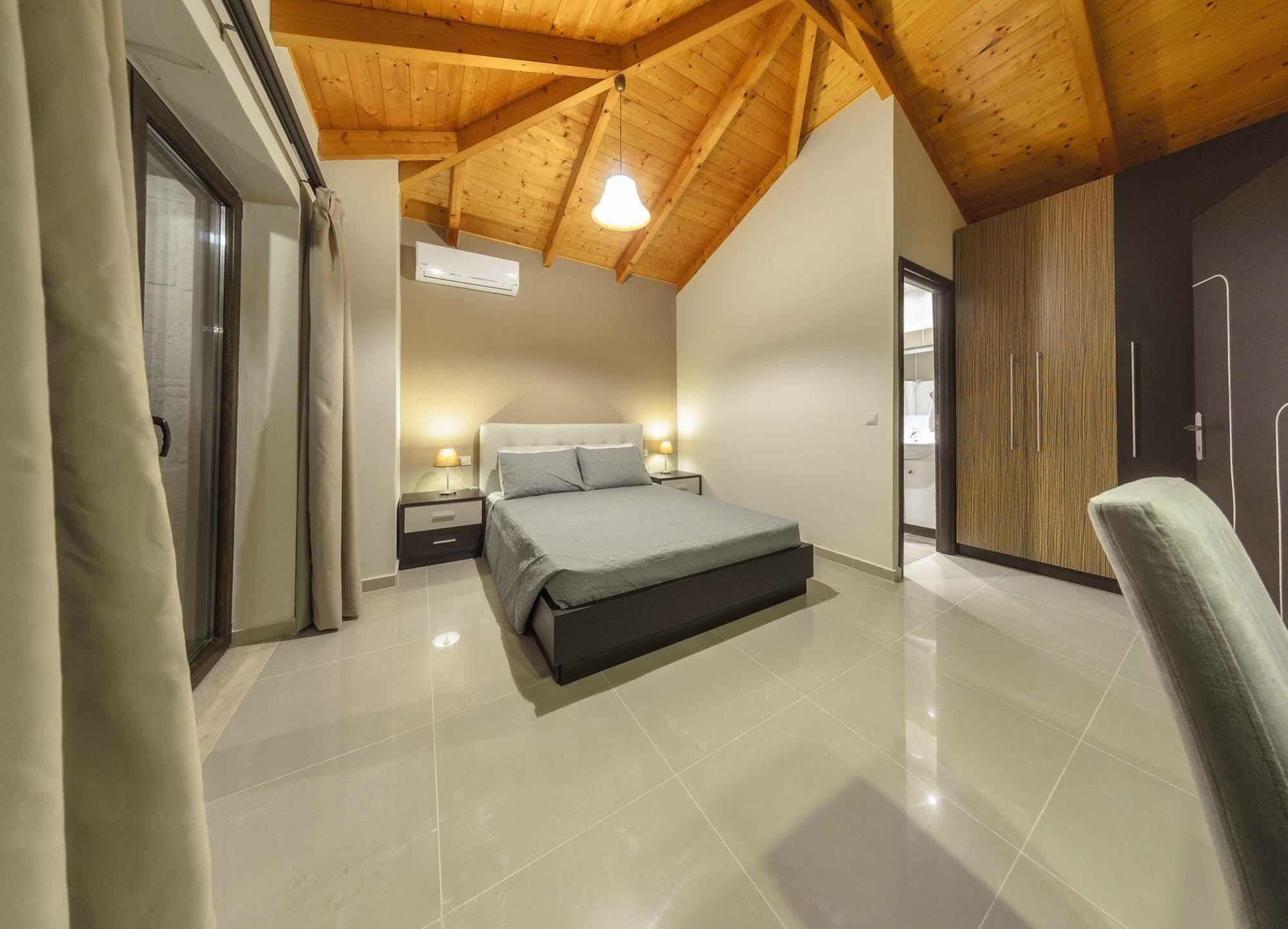 Eden Villa Anafonítria